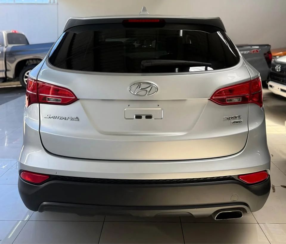 Hyundai Santa Fe - Image 5