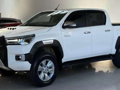 Toyota Hilux - Image 2