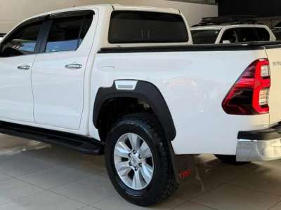 Toyota Hilux - Image 4