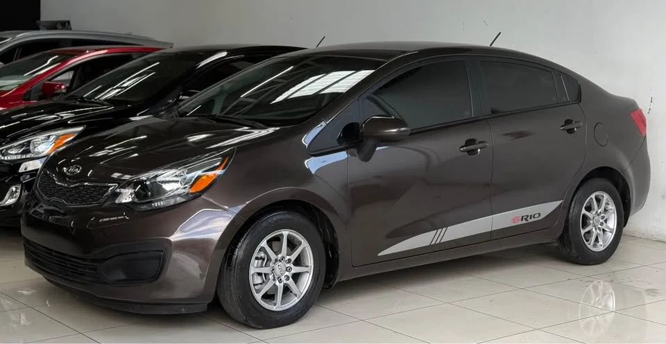 Kia Rio EX - Image 2