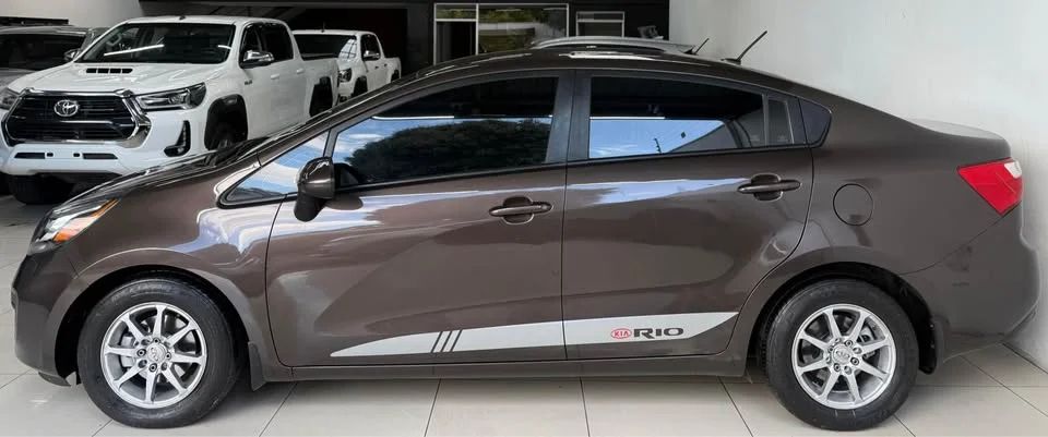 Kia Rio EX - Image 4