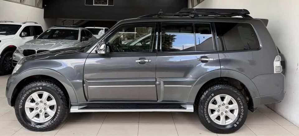 Mitsubishi Montero GLS - Image 4