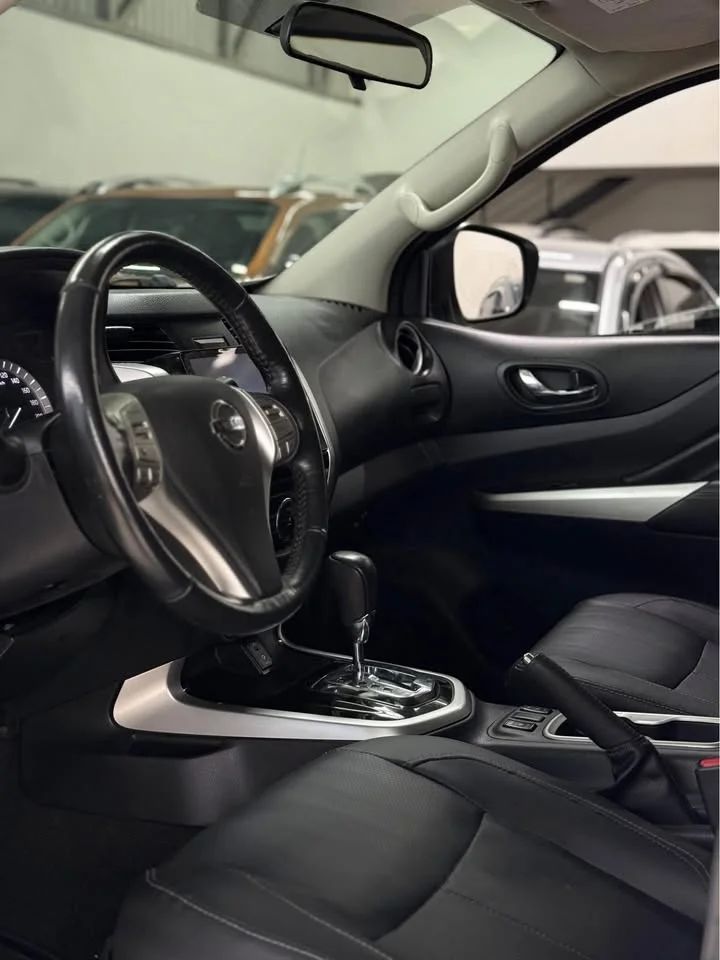 Nissan Frontier - Image 10