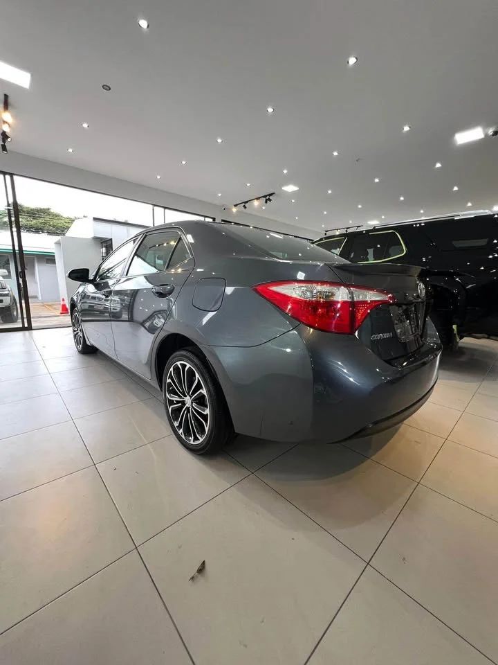 Toyota Corolla - Image 3