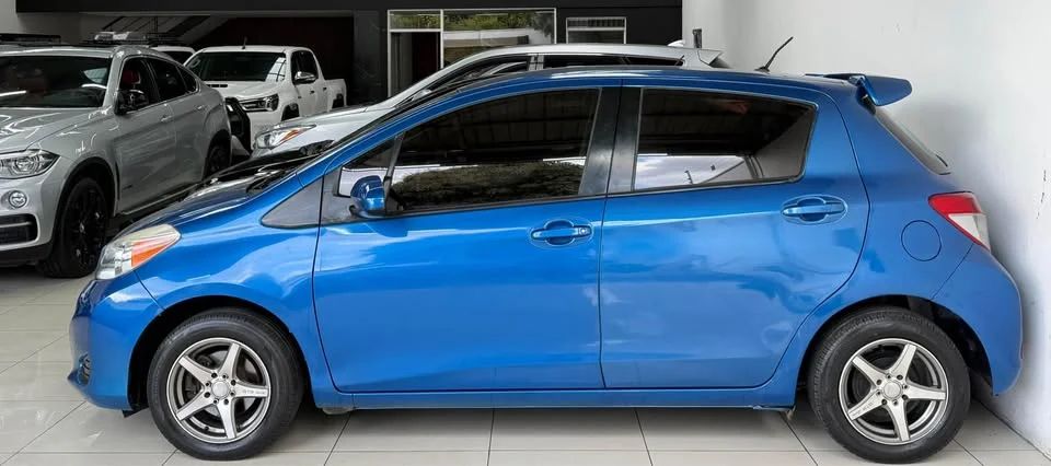 Toyota Yaris Hatchback LE - Image 3