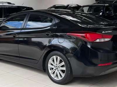 Hyundai Elantra - Image 4