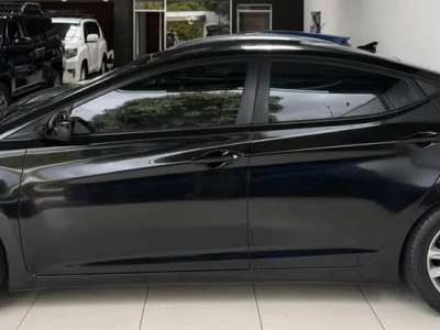 Hyundai Elantra - Image 5