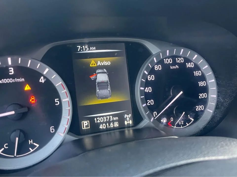 Nissan Frontier - Image 2