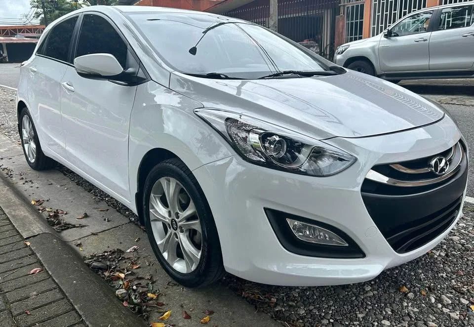 Hyundai i30 - Image 2