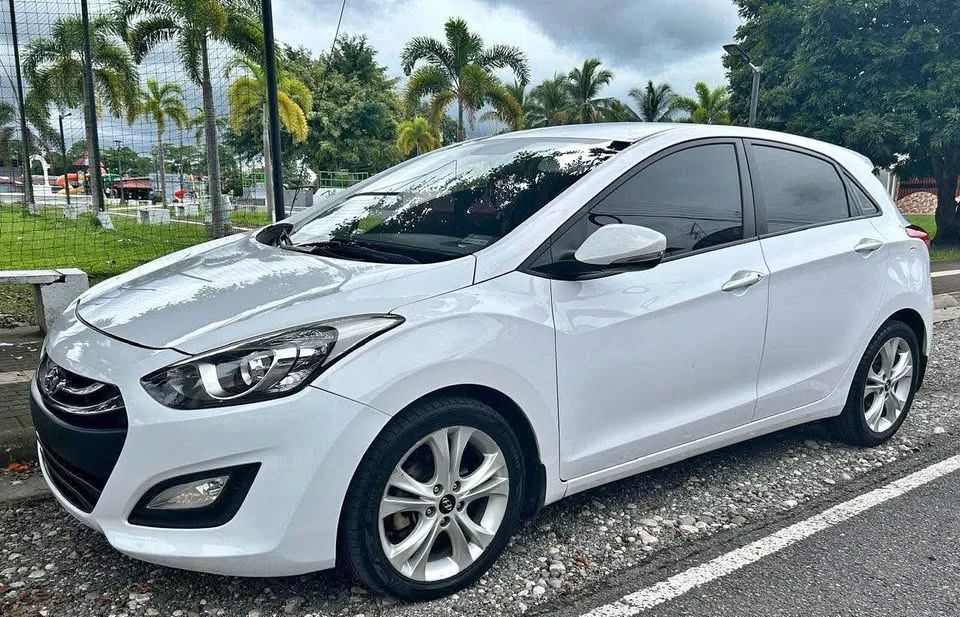 Hyundai i30 - Image 4