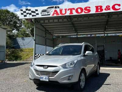 Hyundai Tucson - Image 1